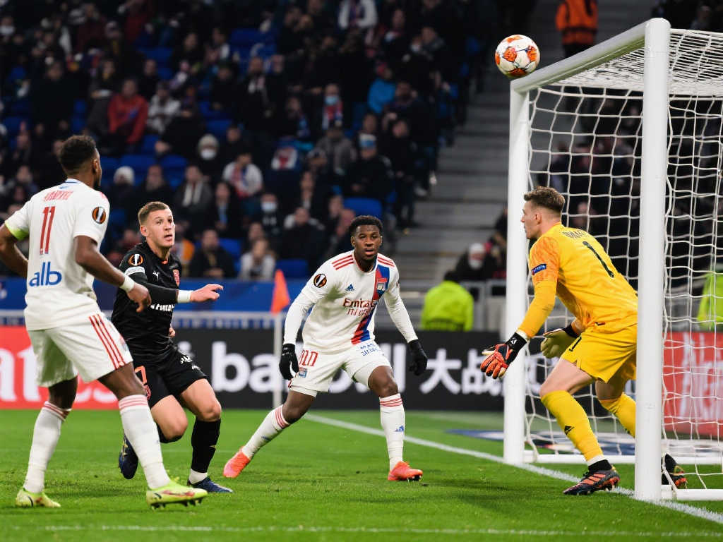 他都为球队 他都为球队